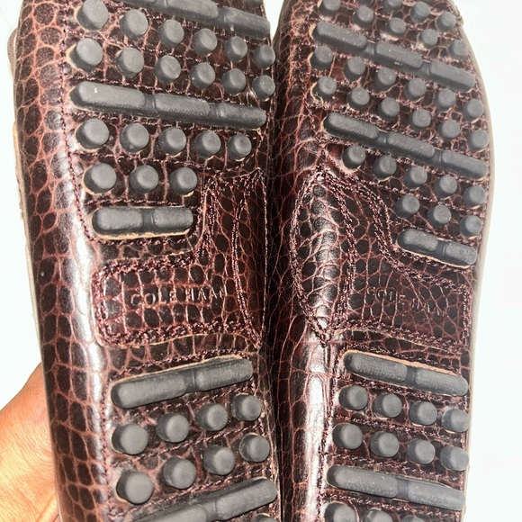Cole Haan Brown Leather Loafers for Effortless Style - Picture 7 of 7